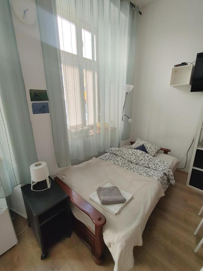 Umbrella Guest Rooms Cracovia Esterno foto