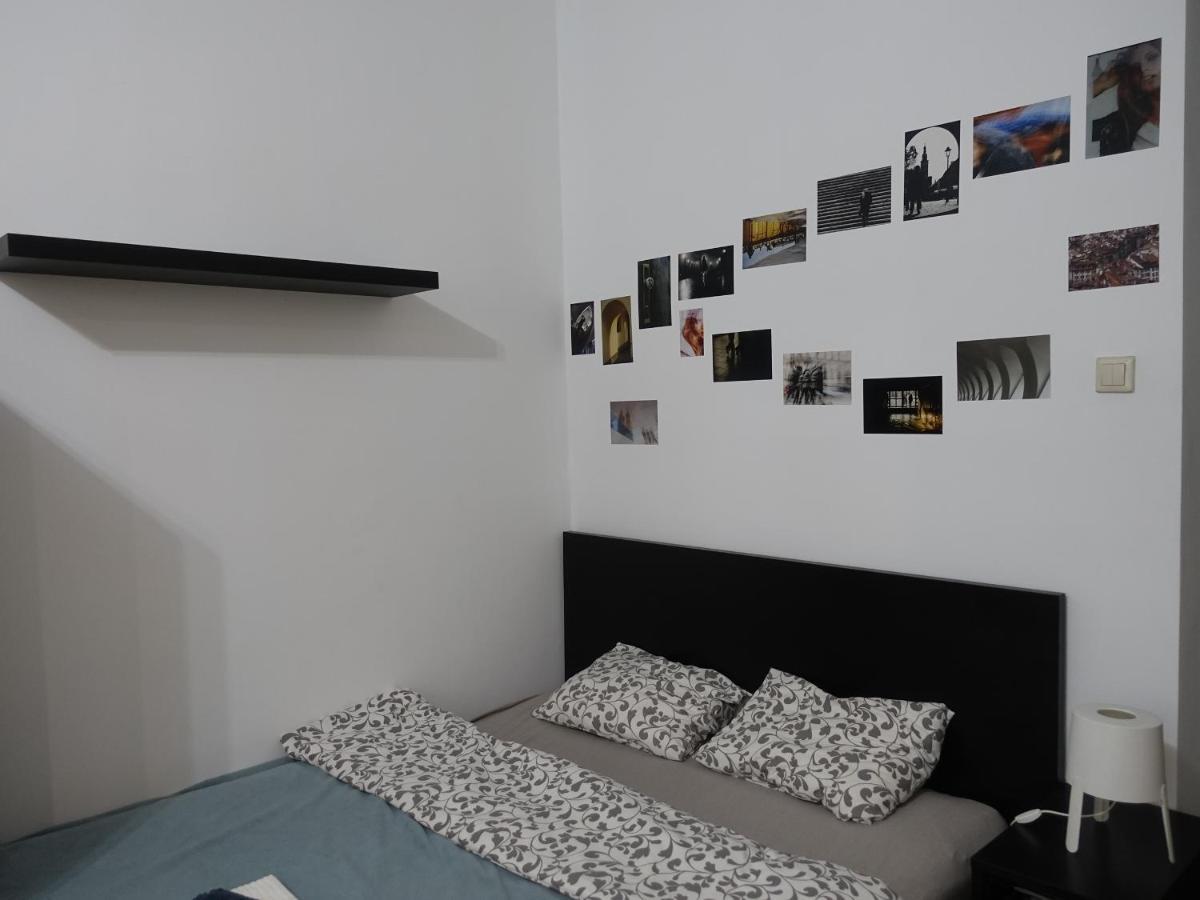 Umbrella Guest Rooms Cracovia Esterno foto