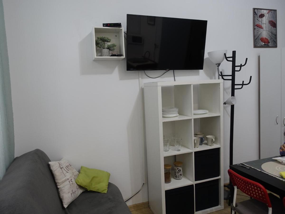 Umbrella Guest Rooms Cracovia Esterno foto